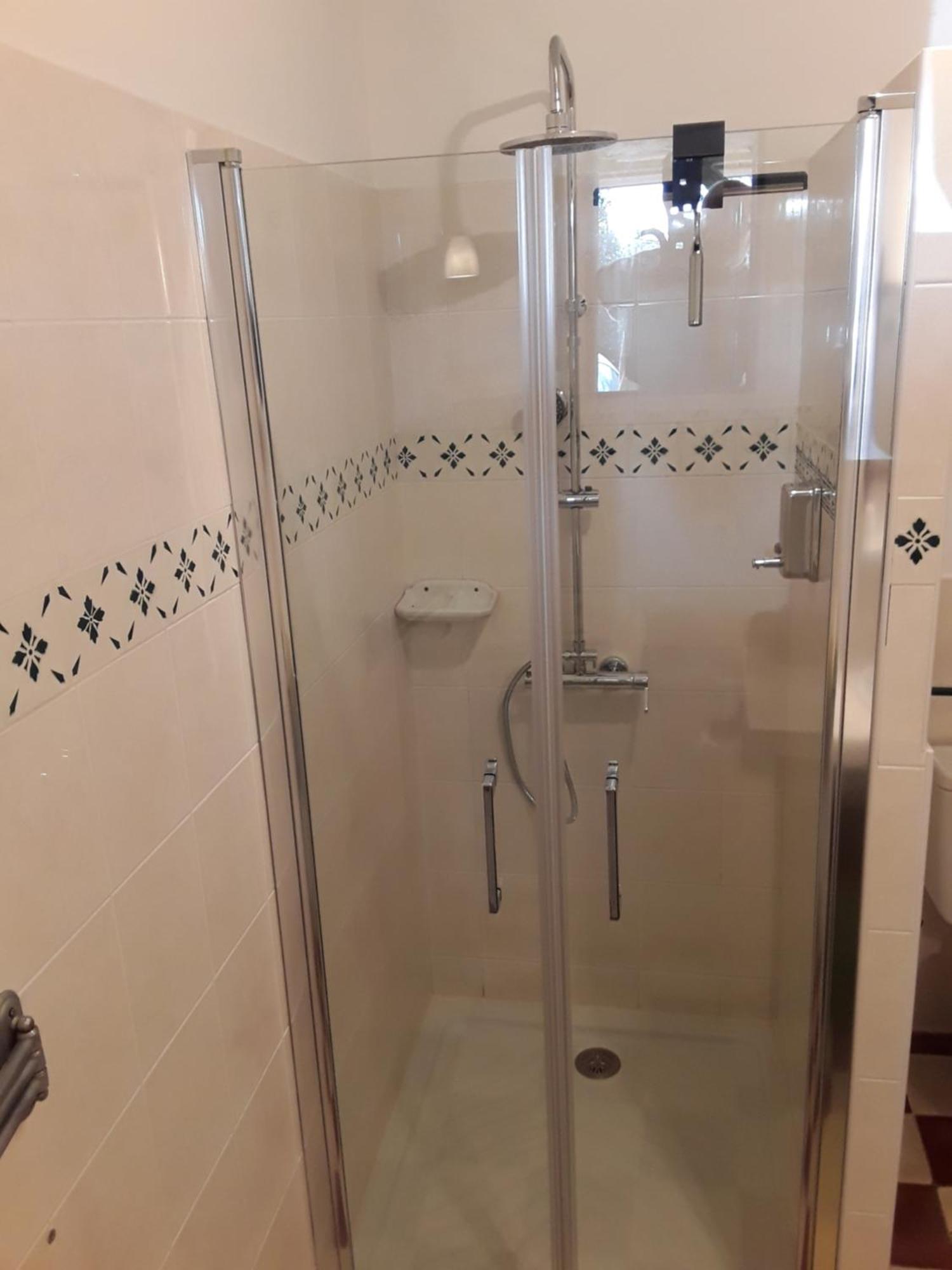 Domaine Les Galards Bed & Breakfast Le Garde Екстериор снимка