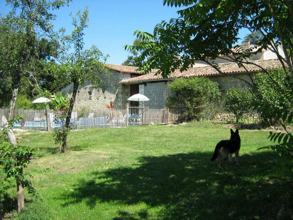 Domaine Les Galards Bed & Breakfast Le Garde Екстериор снимка